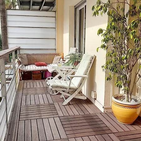 Sublime Center Croisette Live In Moliere